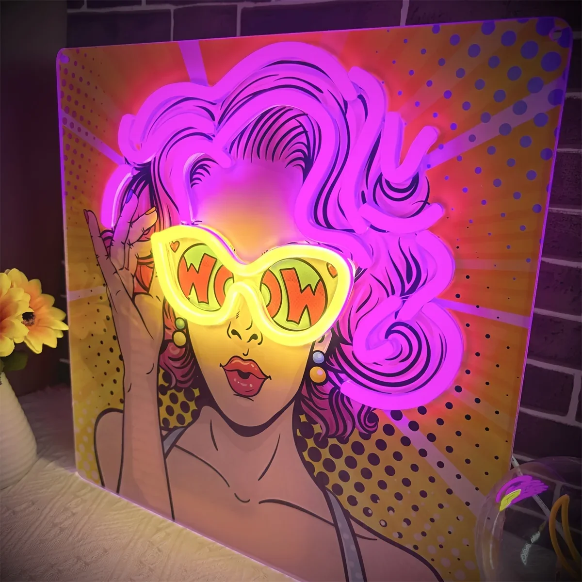 Wow Lady Pop Art Светодиодная  – обзор и цена Lighting Decor Wow